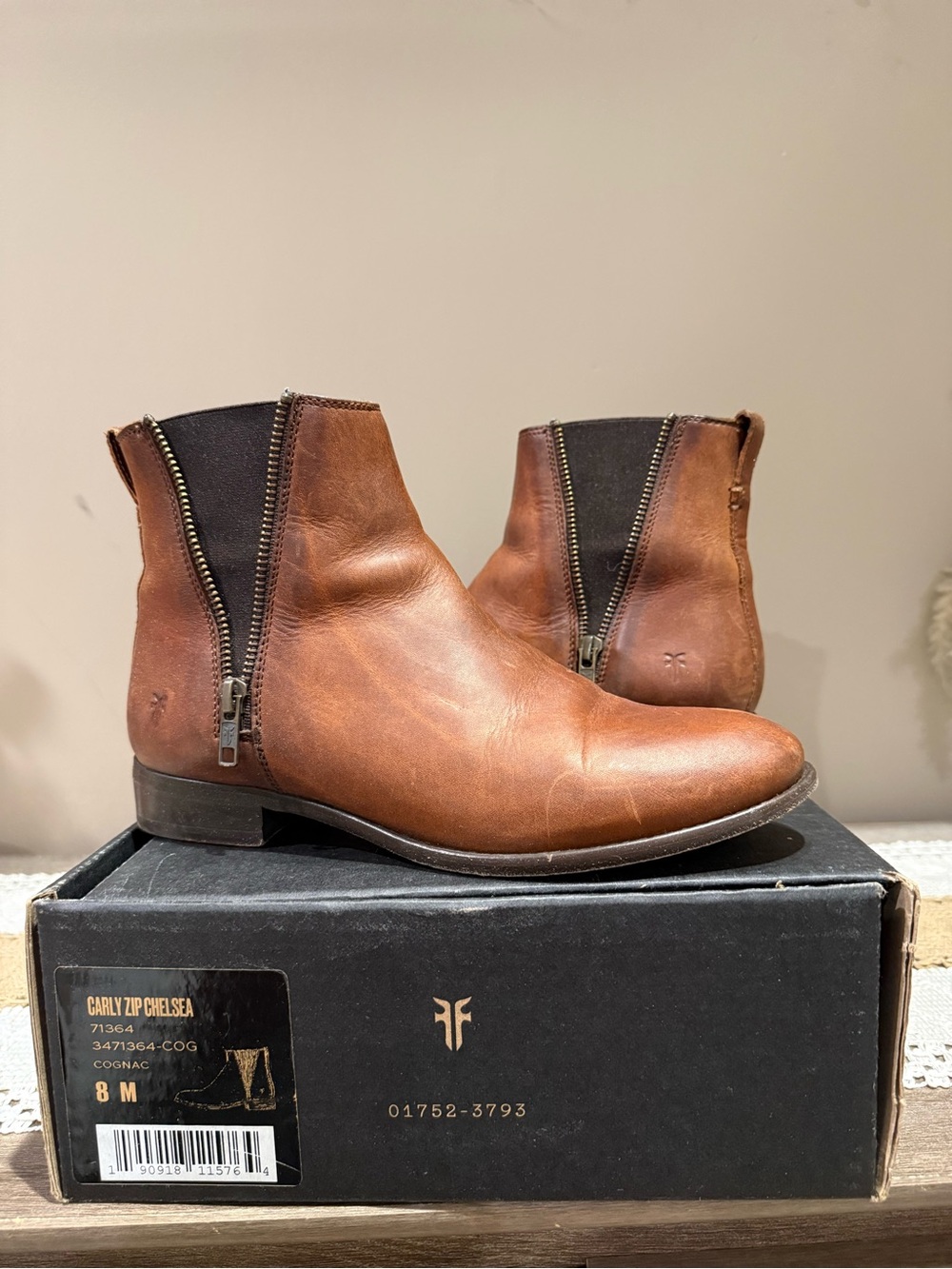 Frye Carly Zip Chelsea Boot - Cognac